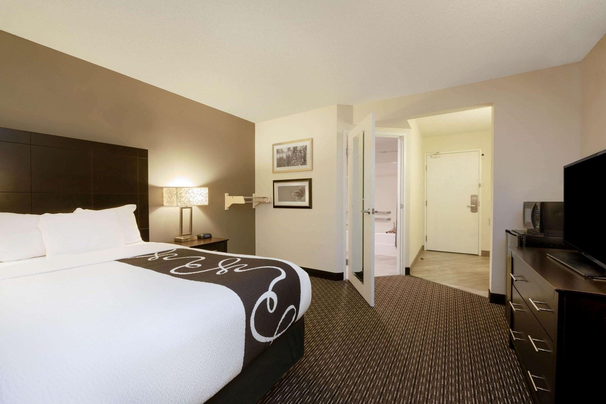 Hotel La Quinta By Wyndham Cleveland