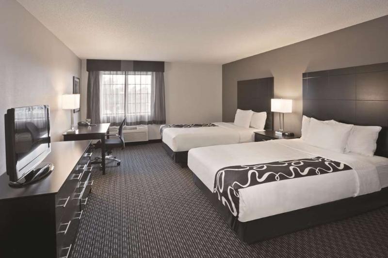 La Quinta By Wyndham Cleveland Hotel Macedonia